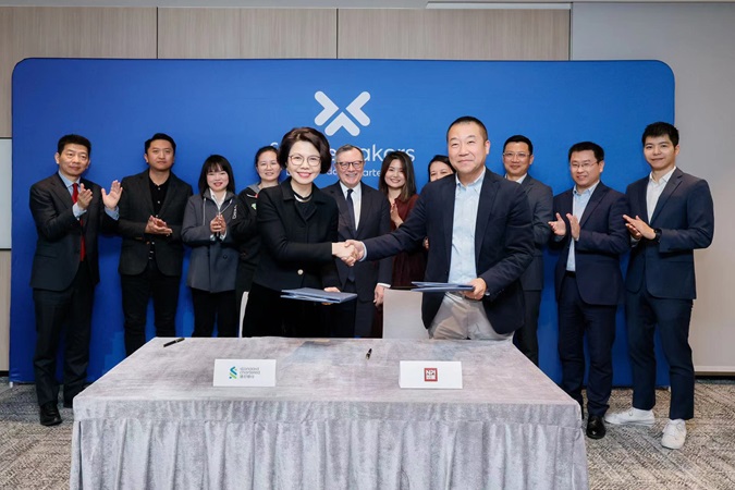 Cn alibaba strategic partnership pic 