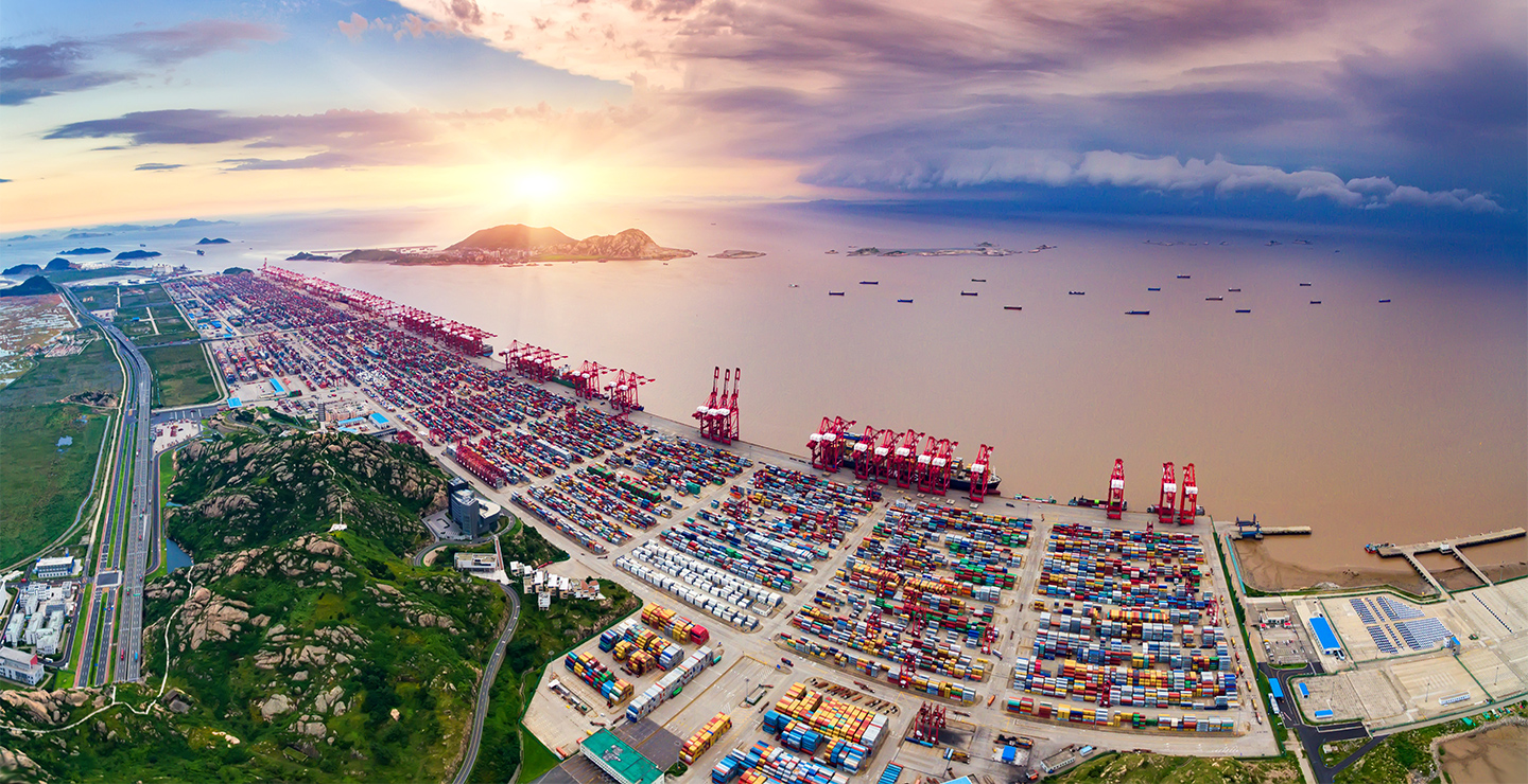 Cargo port storage depicting B&R freight