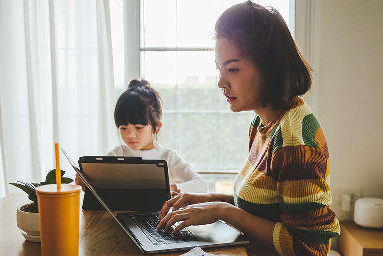 Standard Chartered: supporting employees working from home with children