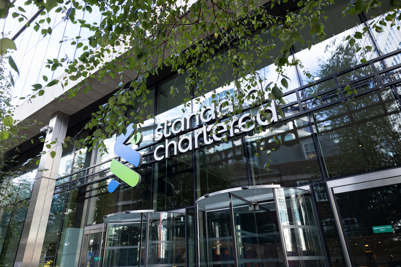 The front of Standard Chartered's London HQ