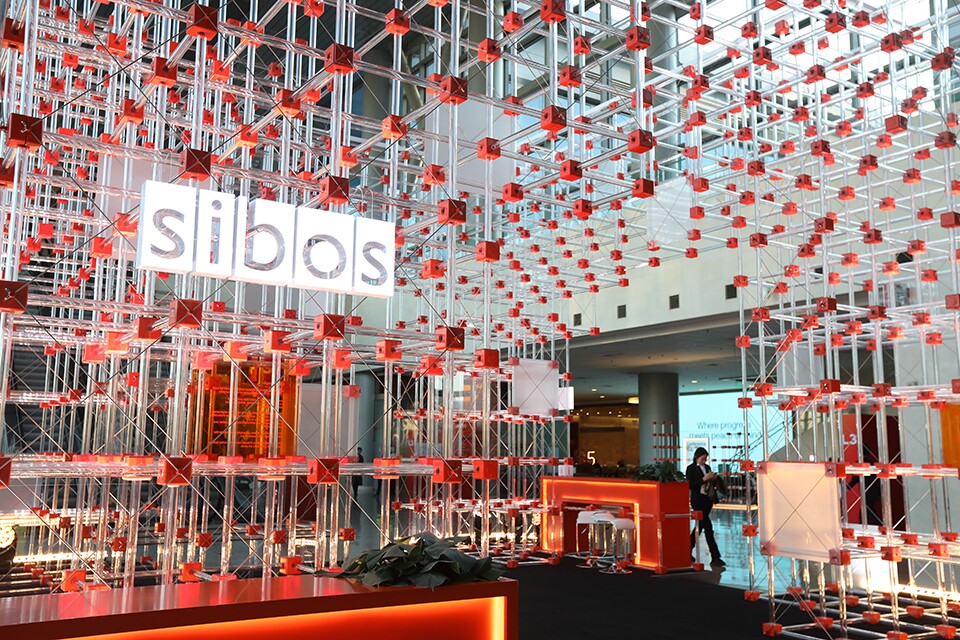 Money moves without borders sibos header image