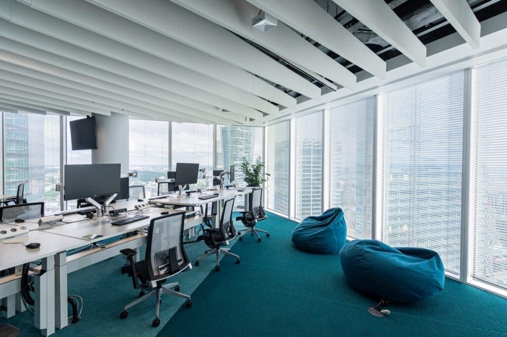 Modern office space in Standard Chartered Polish office