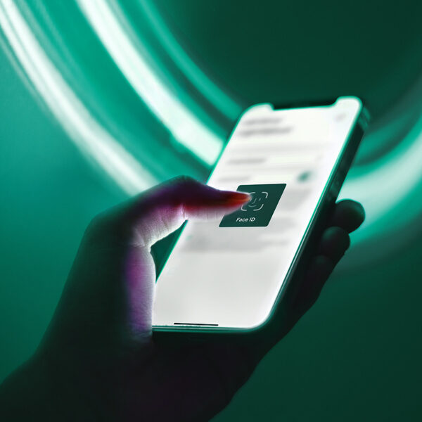 Je tile new biometric login 