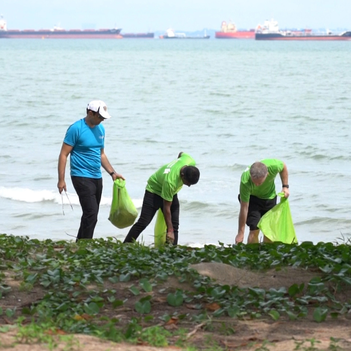 Sg beach clean up